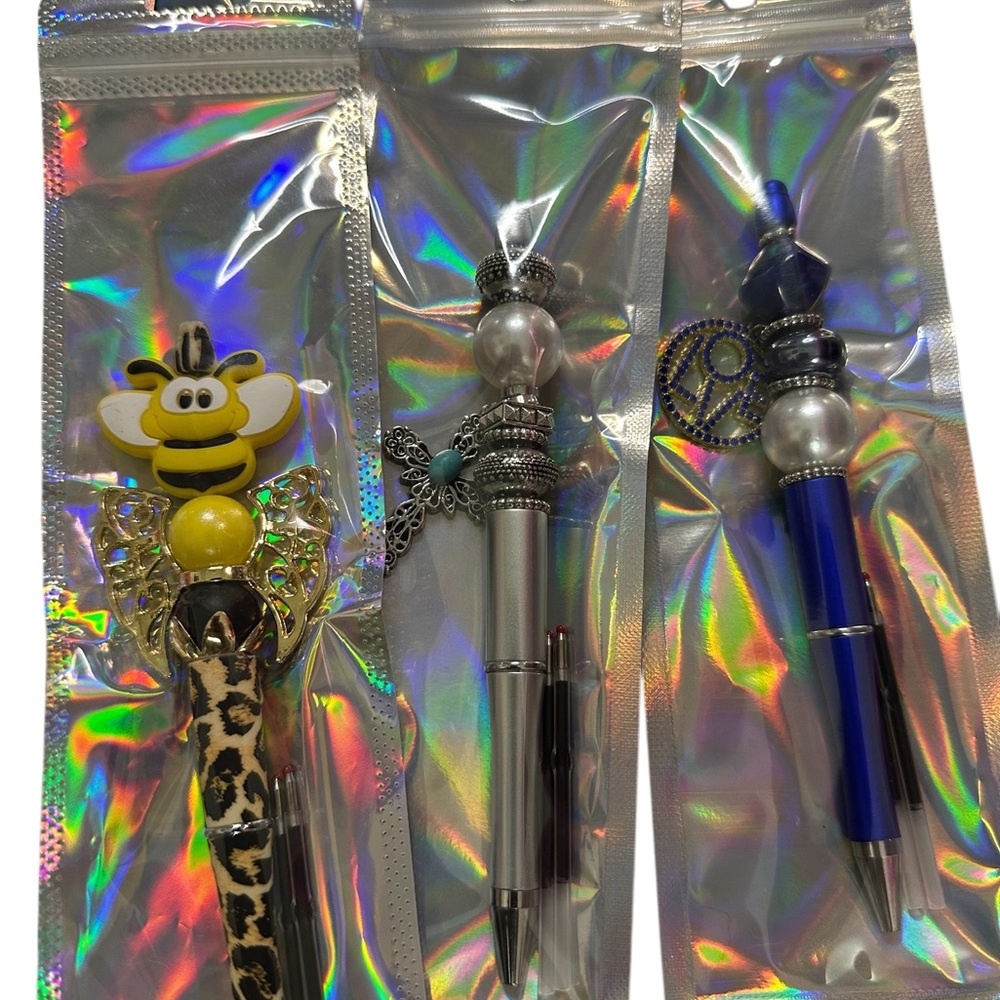 She signs it Collection By Tolee Dezigns- Handcrafted Beaded Pens - Picture 6 of 8